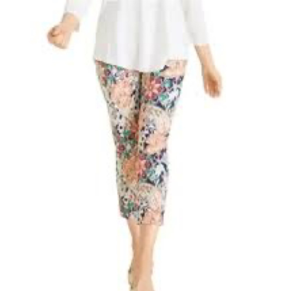 Chico's Multicolor Floral Capris, Chico’s 2, US Large